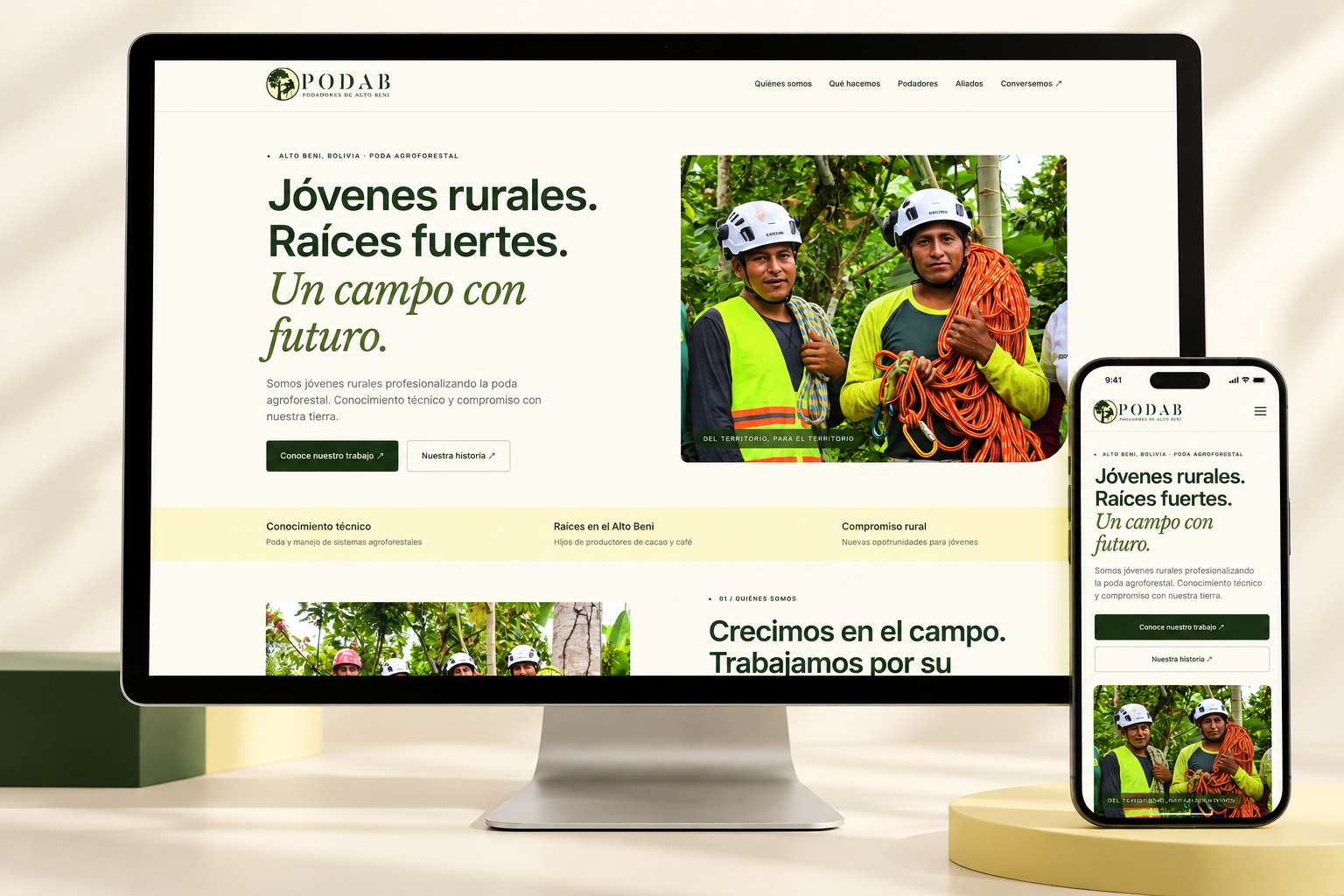 Mockup del proyecto web PODAB en computadora y celular